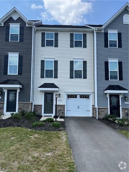 Building Photo - 6003 Atlin Ln