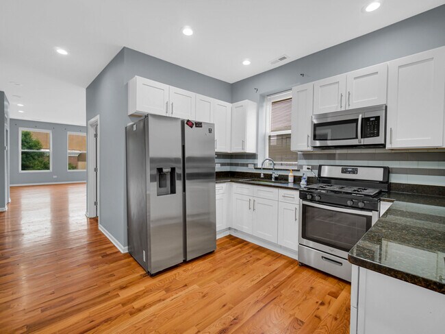 Foto del edificio - 2610 W 38th St