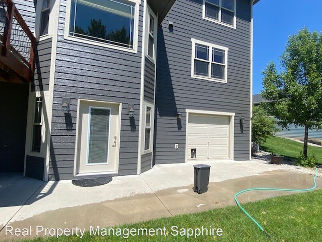 Primary Photo - 1 br, 1 bath House - 323 Maroon Court base...