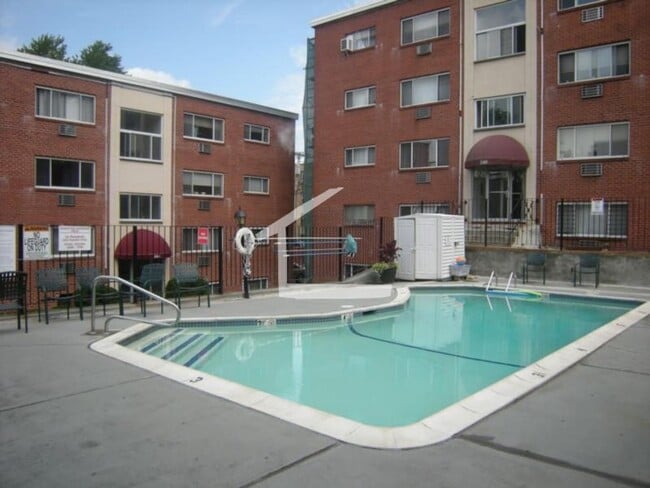 Photo - No Fee! Parking, Heat and Hot Water Included! Renovated, Sunny and Spacious!  Cat Friendly! Prime... Apartment