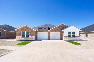 Building Photo - 2702 Baron Ave