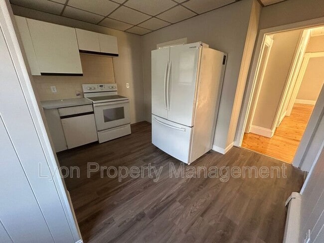 Foto del edificio - 34 Hodges Ave