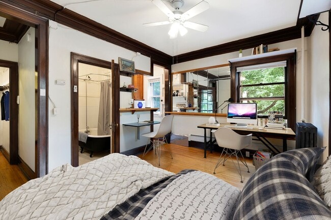 Interior Photo - Ashland Apartments