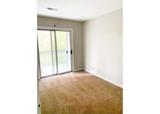 Building Photo - 3227 Bishop St