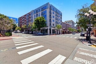 Building Photo - 445 Island Ave