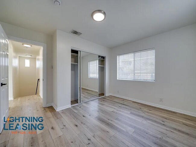 Foto del edificio - 2134 Cloverdale Ave