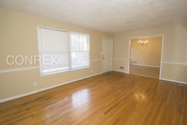 Building Photo - Cute West Columbia home!