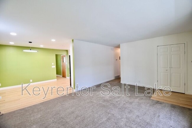 Building Photo - 1308 Sonata St