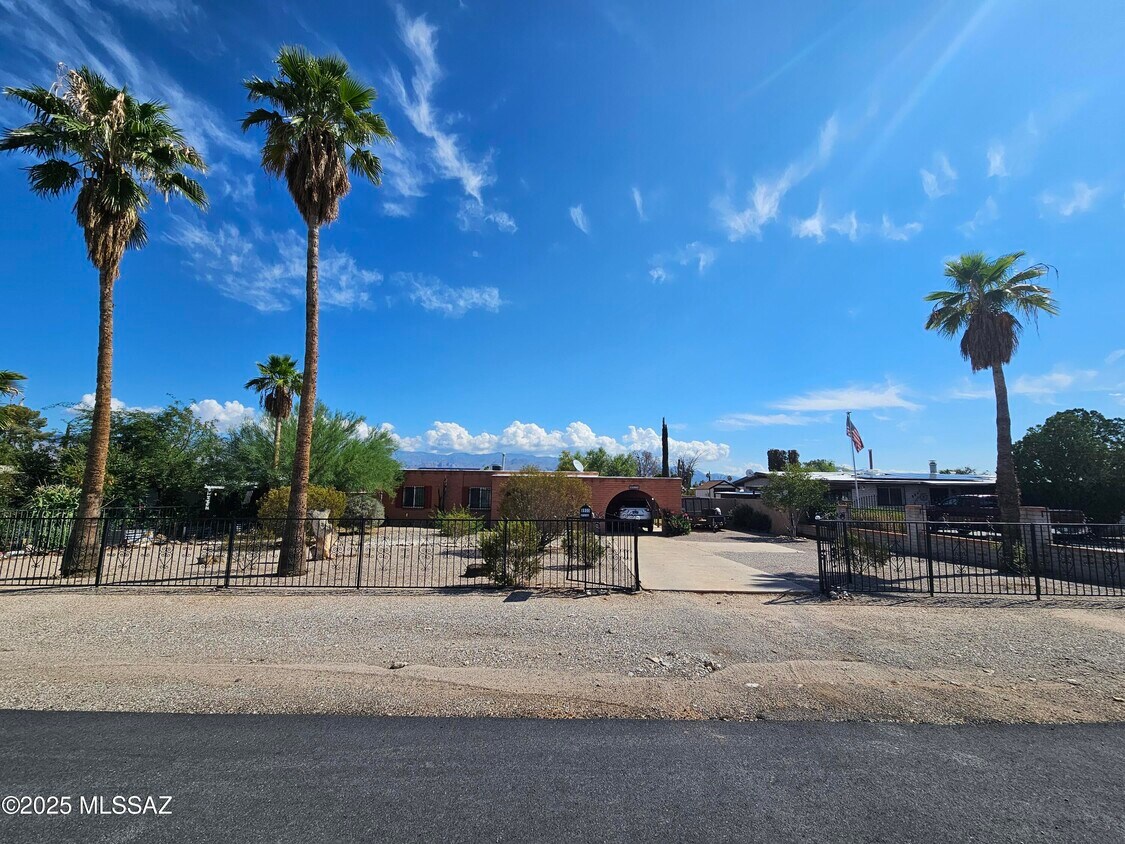 Foto principal - 8933 E Old Spanish Trail
