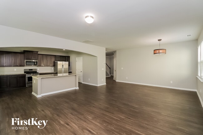 Building Photo - 203 Pinnacle Point Ct