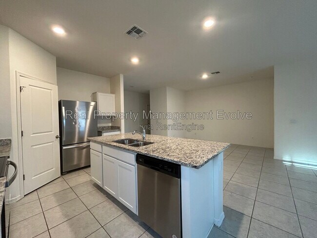 Foto del edificio - 6512 W Magdalena Ln