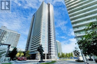 Building Photo - 121-2121 McMahon Dr