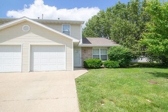 Building Photo - 2603 Northampton Dr