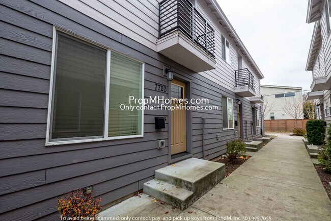 Foto del edificio - Two Bedroom Home In Montavilla! W/ Balcony!!