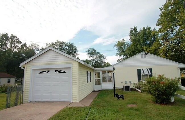 Foto del edificio - Don't miss out on this beautiful home!