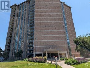 Building Photo - 5250-5250 Lakeshore Rd.