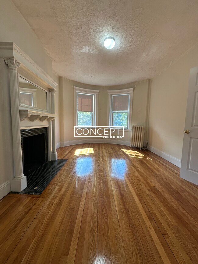 Building Photo - 1788 Beacon St