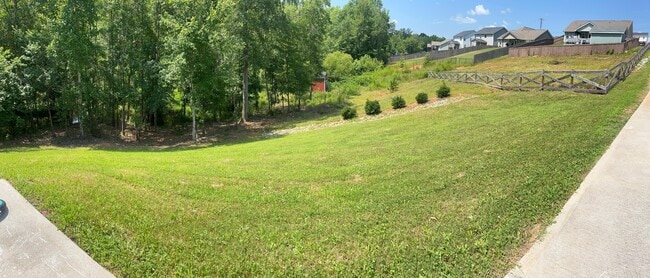 Building Photo - 109 Lyman Lake Rd