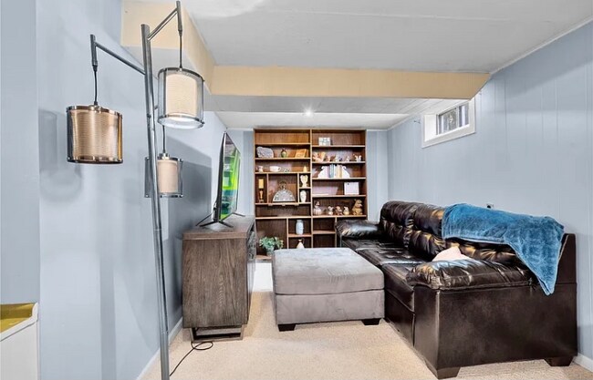 Foto del edificio - 113 Cedar Crest Dr