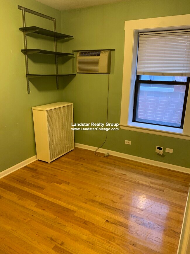 Foto del edificio - 4715 N Malden St