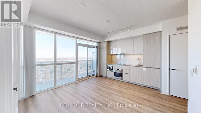 Photo du bâtiment - 8 Interchange Wy