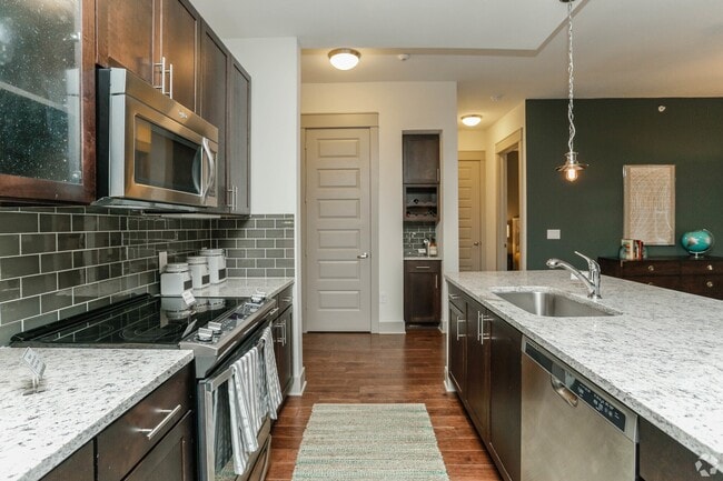 Upscale Comfort in Houston’s Newest Homes! - Upscale Comfort in Houston’s Newest Homes!