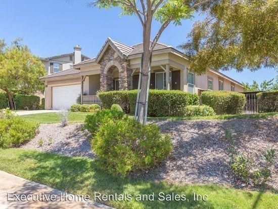 Primary Photo - 4 br, 3 bath House - 42298 Faber Court