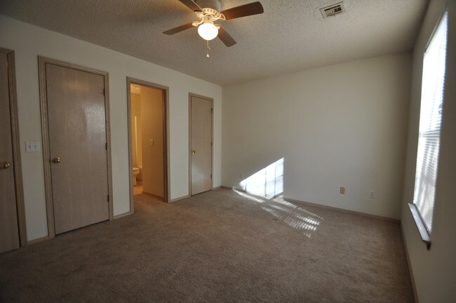 Building Photo - 1234 N Boxley Ave