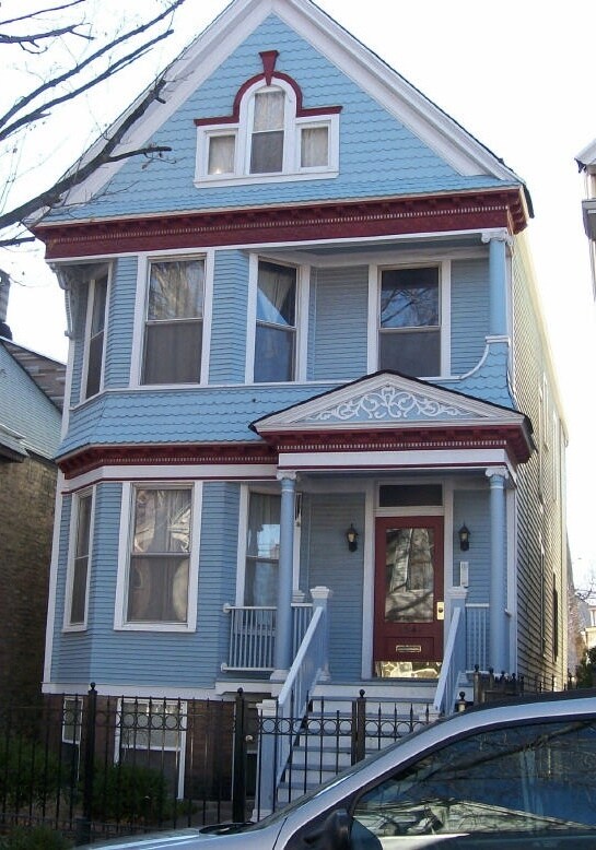 Building Photo - 1541 W Wellington Ave