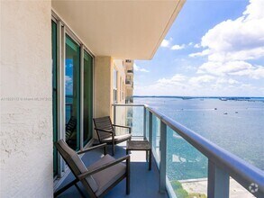 Building Photo - 1155 Brickell Bay Dr
