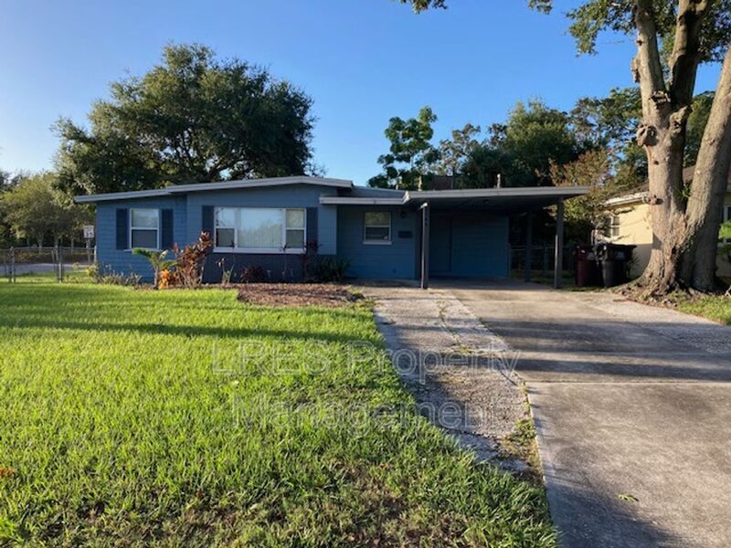 Primary Photo - 4044 Bobolink Ln