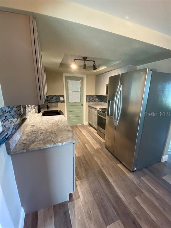 Foto del edificio - 6220 Glenwood Dr