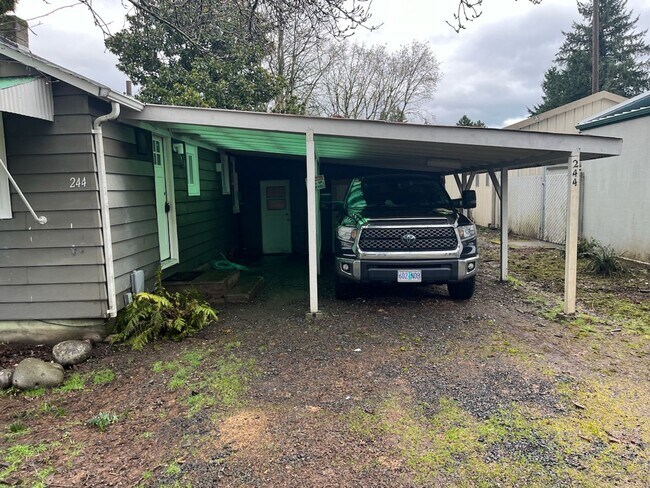 Building Photo - Cute 2 bedroom, 1 bath home