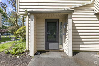 Building Photo - 1 Horizon Dr