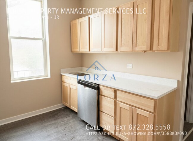 Foto del edificio - 1319 S Harding Ave