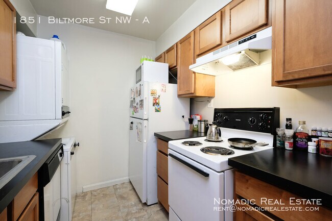 Foto del edificio - 1851 Biltmore St NW