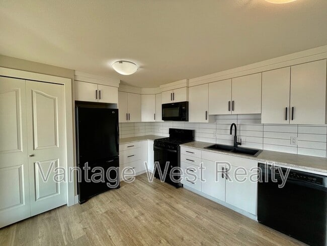 Building Photo - 1143 Sunnyview Rd