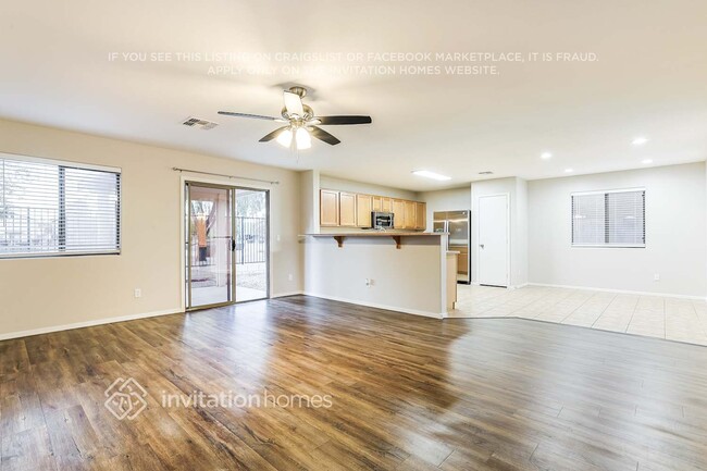 Building Photo - 2487 E Meadow Chase Dr