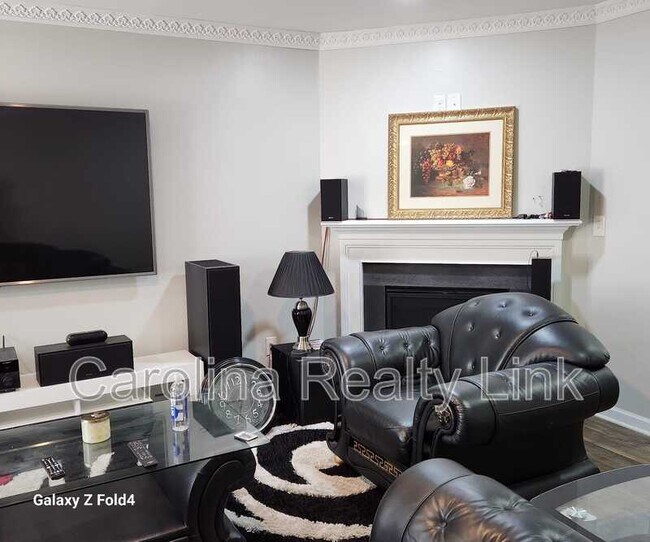 Foto del edificio - 714 Xander Dr