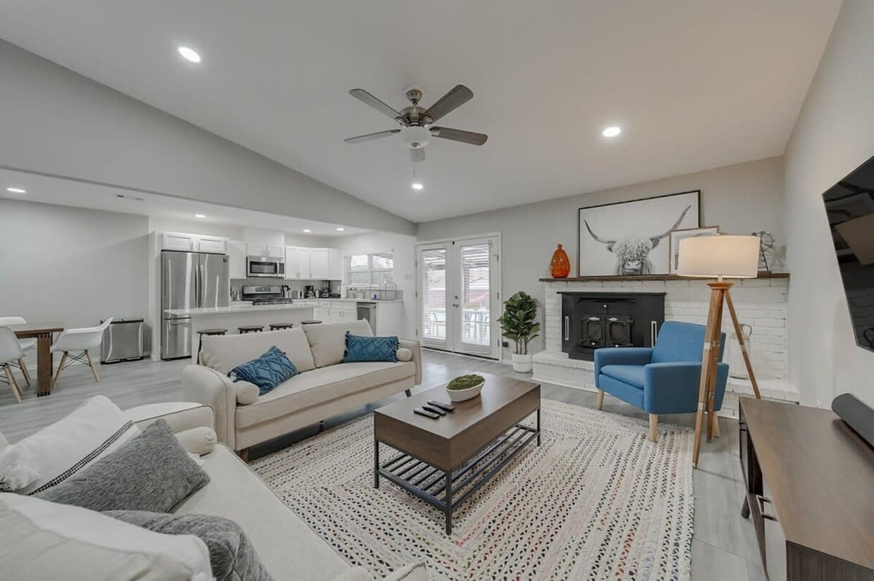 Foto principal - 2922 Clover Valley Dr