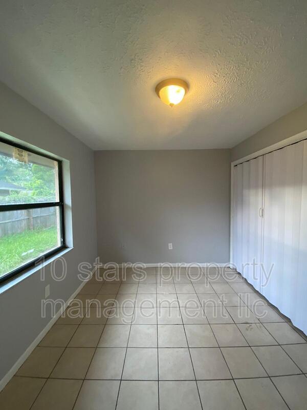 Foto del edificio - 1413 E 99th Ave
