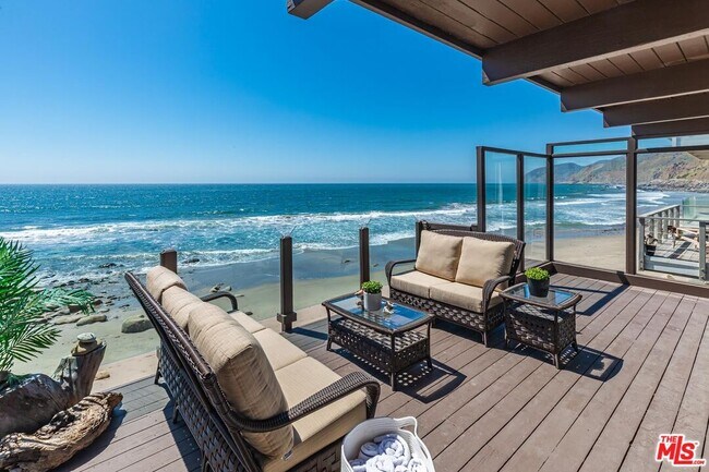 Foto del edificio - 42544 Pacific Coast Hwy
