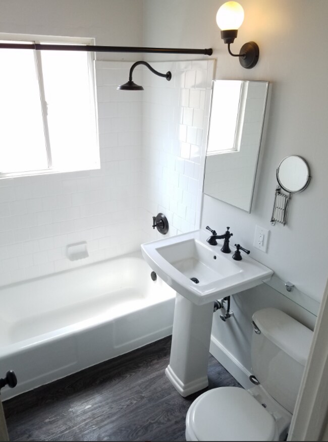 Foto del interior - Glendale Terrace Apartments - AC Townhomes LLC