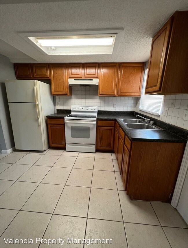Foto del edificio - 2 br, 1 bath House - 5716 Golden Nugget Drive