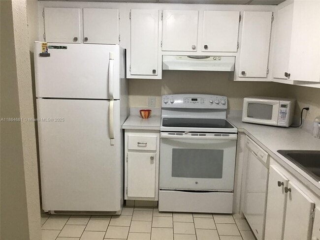 Building Photo - 359 Saxony Ln
