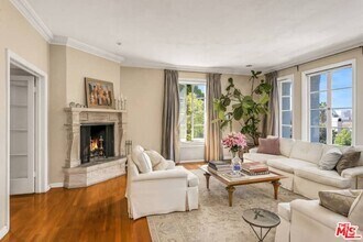 Building Photo - 1416 Havenhurst Dr