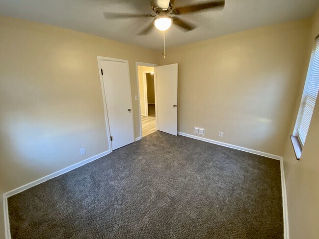 Bedroom - 4734 E 34th St