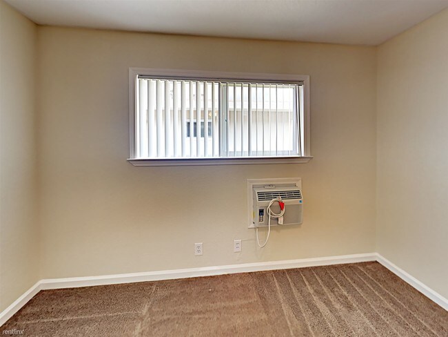 Building Photo - 1455 Kerley Dr