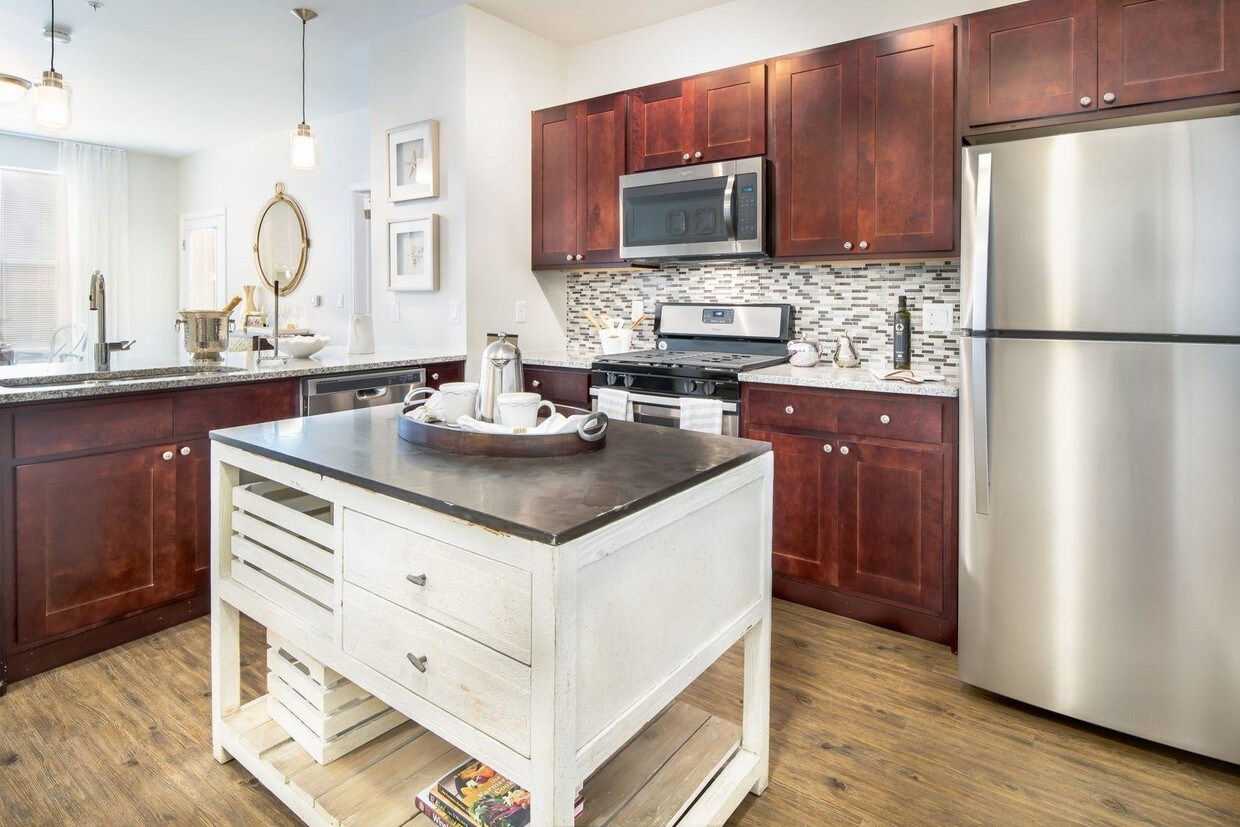 Primary Photo - 1 bedroom in Belmont MA 02478