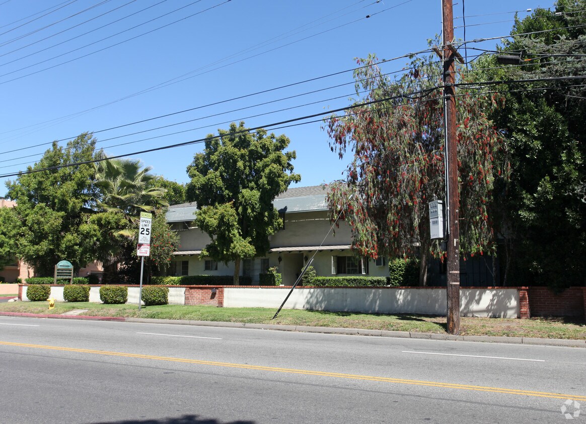 Foto del edificio - Weddington Apartments